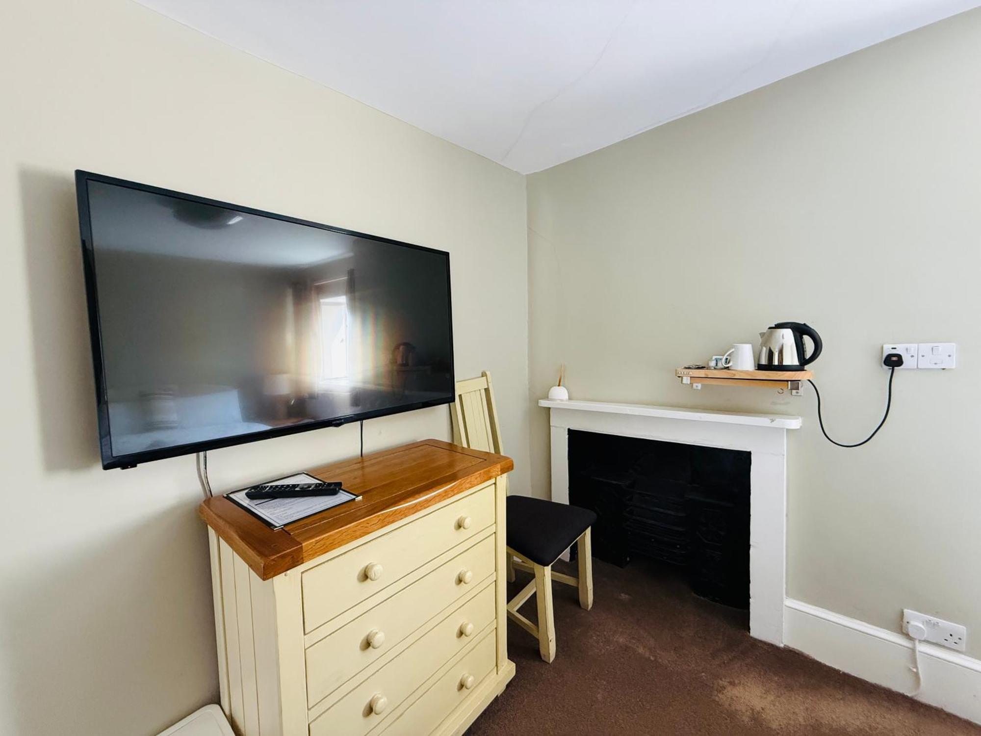 The Vale Hotel Cricklade Chambre photo