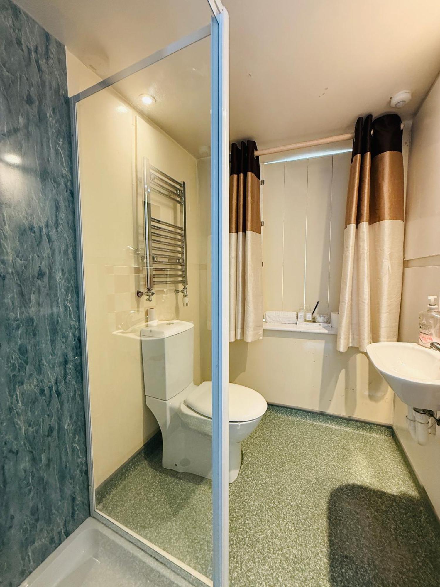 The Vale Hotel Cricklade Chambre photo